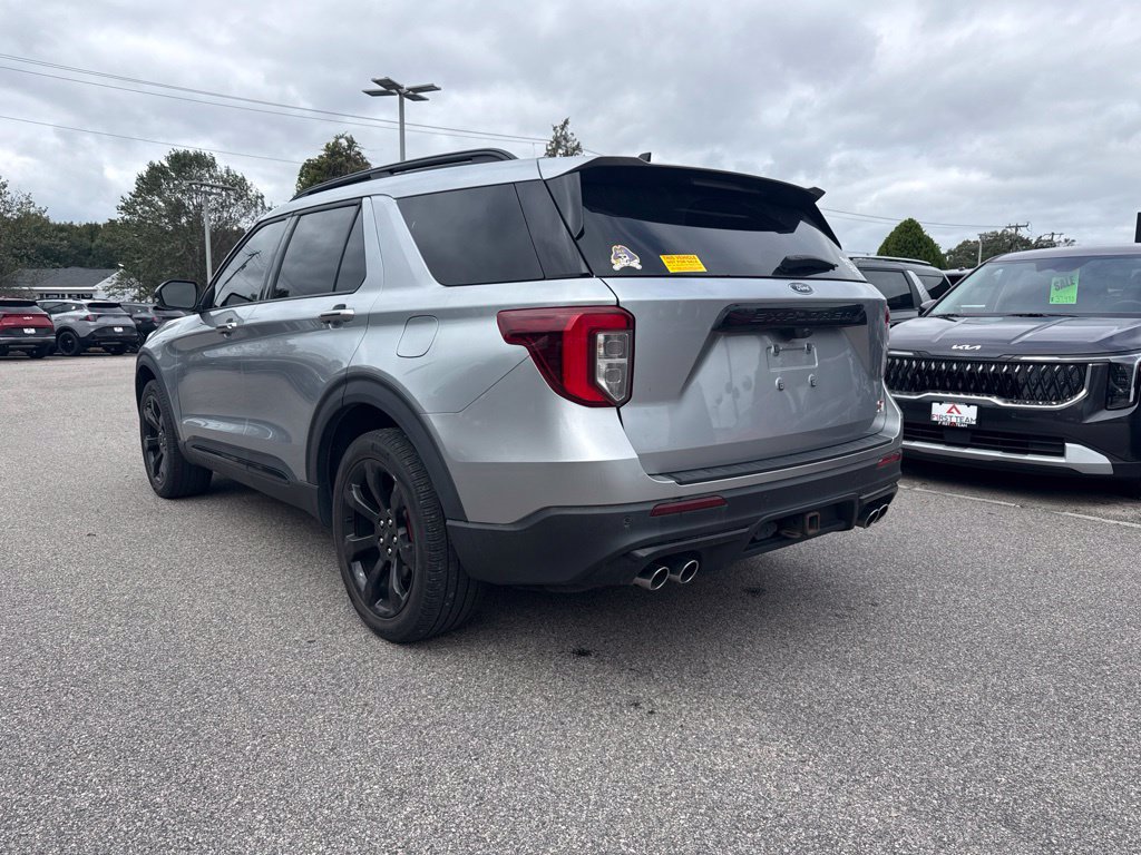 Used 2024 Ford Explorer ST w/ Equipment Group 401A AWD/4WD image 3