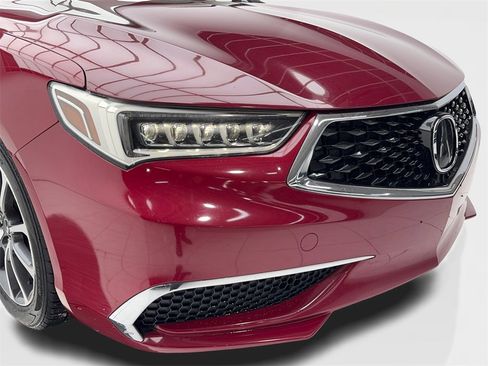 Used 2018 Acura TLX V6 image 3