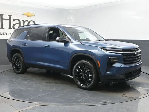 New 2026 Chevrolet Traverse LT w/ Midnight/Sport Edition AWD/4WD image 6