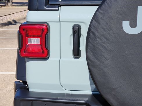 Used 2024 Jeep Wrangler Sport AWD/4WD image 14