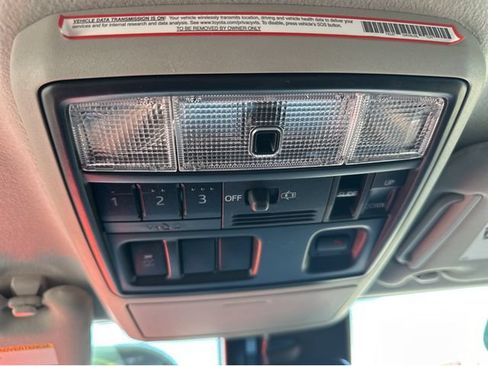 Used 2022 Toyota 4Runner SR5 Premium w/ Moonroof Package RWD image 24