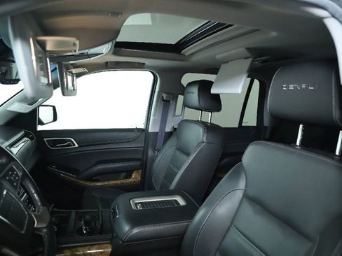 Used 2017 GMC Yukon Denali w/ Open Road Package image 27