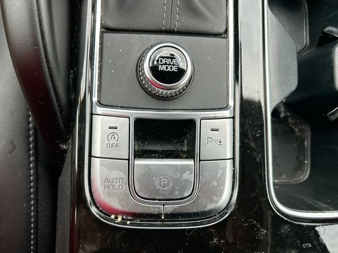 Used 2024 Kia Telluride LX FWD image 35