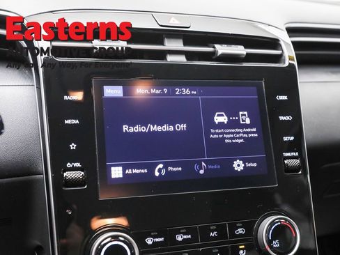 Used 2023 Hyundai Tucson SE image 19