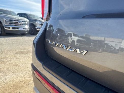 Used 2025 Ford Explorer Platinum w/ LUX Leather Package image 9