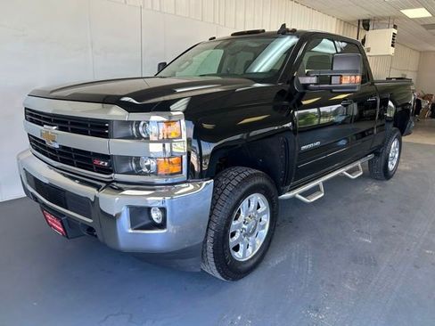 Used 2015 Chevrolet Silverado 2500 LT w/ LT Convenience Package AWD/4WD image 4