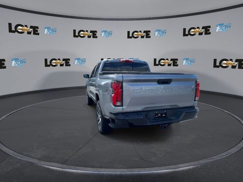 Used 2023 Chevrolet Colorado Z71 w/ Z71 Convenience Package 2 image 8