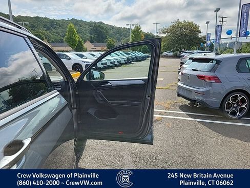 Used 2024 Volkswagen Tiguan S AWD/4WD image 40
