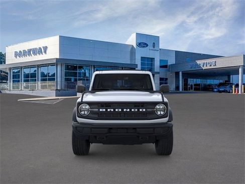 New 2025 Ford Bronco 4-Door image 6