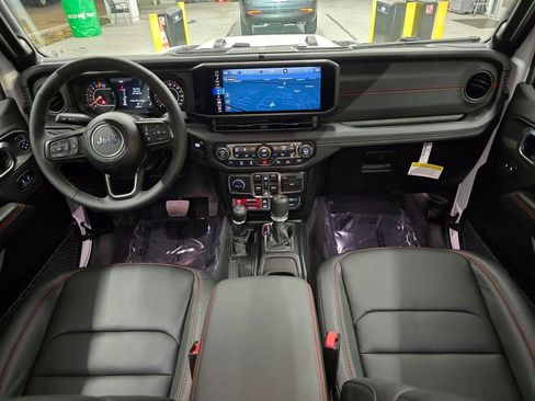 Certified 2026 Jeep Gladiator Rubicon AWD/4WD image 39