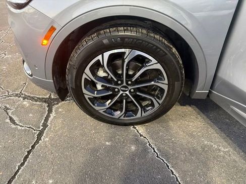 Used 2024 Lincoln Nautilus Reserve image 31