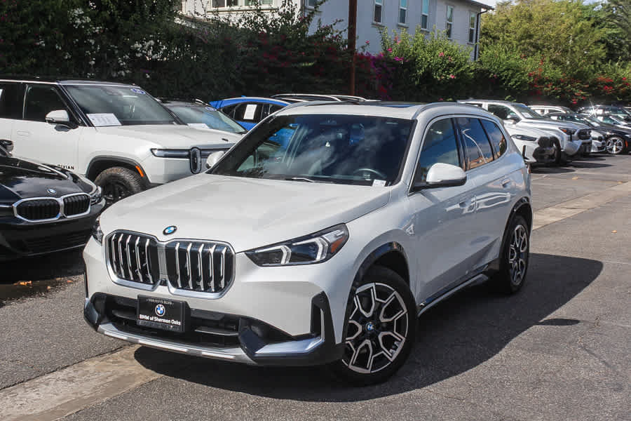 Used 2026 BMW X1 xDrive28i AWD/4WD image 1