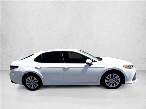 Used 2023 Toyota Camry LE FWD image 5