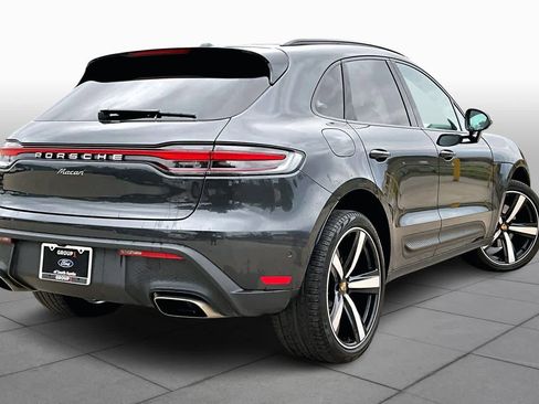 Used 2022 Porsche Macan image 12