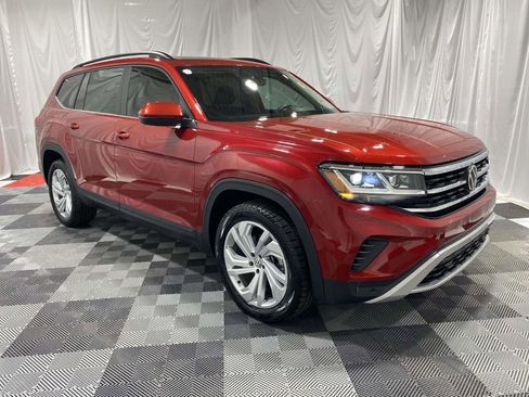Used 2023 Volkswagen Atlas SE w/ Panoramic Sunroof Package FWD image 5