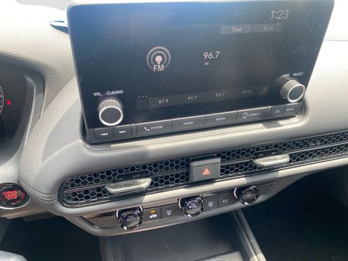Used 2023 Honda HR-V LX image 21