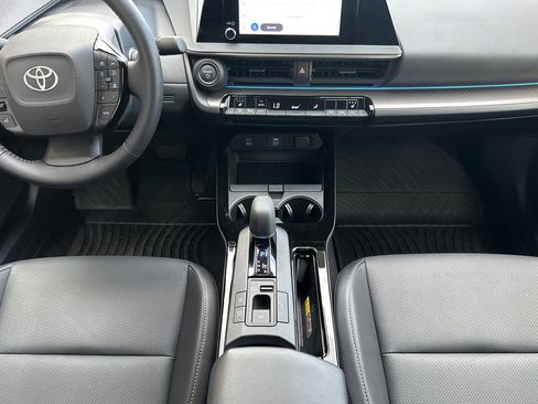 Used 2026 Toyota Prius XLE image 15