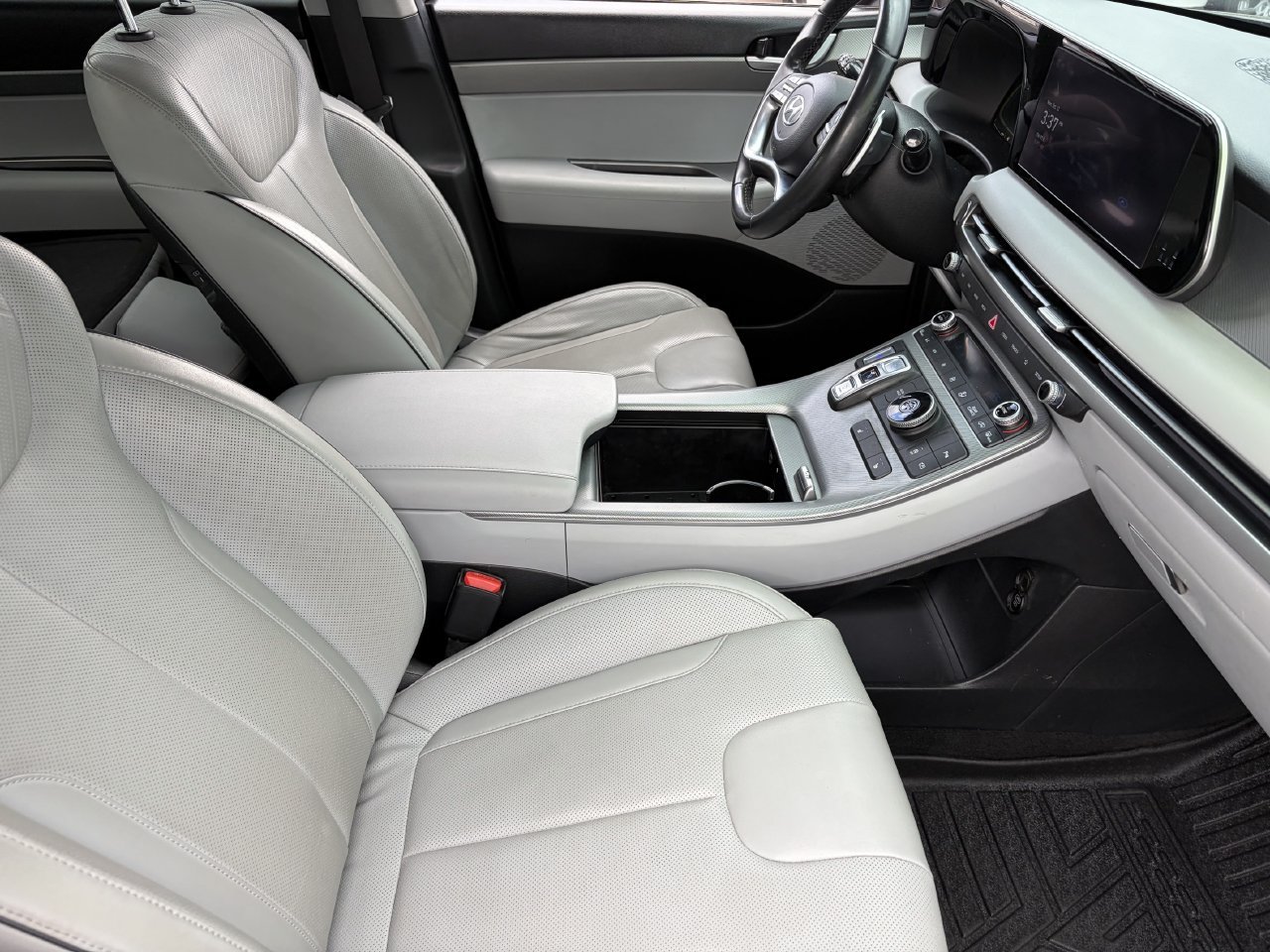 Used 2023 Hyundai Palisade SEL FWD image 10