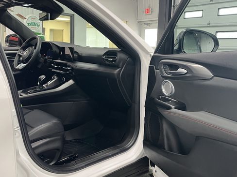 Used 2024 Dodge Hornet GT Plus w/ GT Blacktop Package image 8