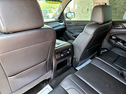 Used 2017 Chevrolet Tahoe LT image 18