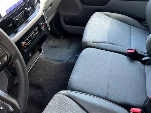 Used 2023 Ford F150 XLT image 62