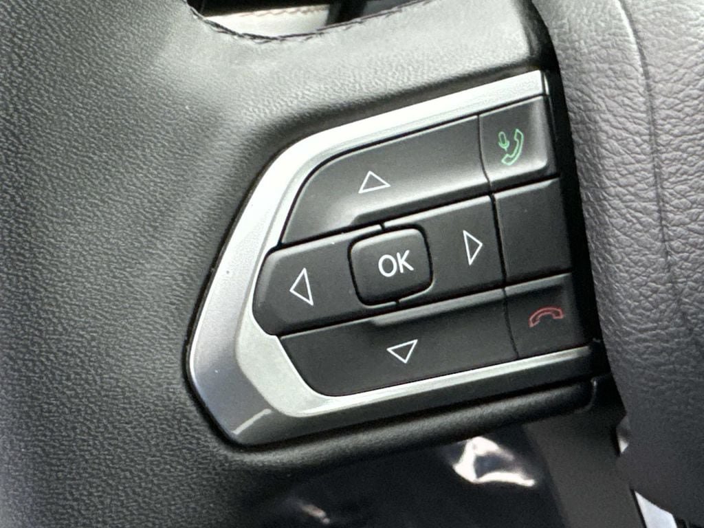 Used 2024 Jeep Compass Limited AWD/4WD image 33