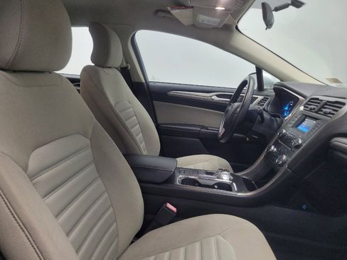 Used 2017 Ford Fusion S image 21