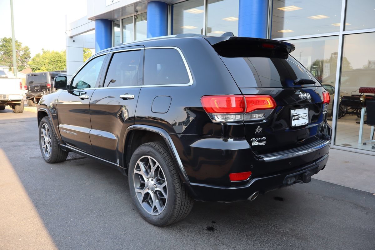 Used 2019 Jeep Grand Cherokee Overland AWD/4WD image 3
