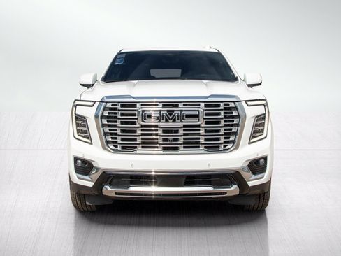 Used 2025 GMC Yukon Denali w/ Denali Reserve Package AWD/4WD image 8