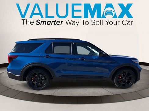 Used 2022 Ford Explorer ST w/ ST Street Pack image 2