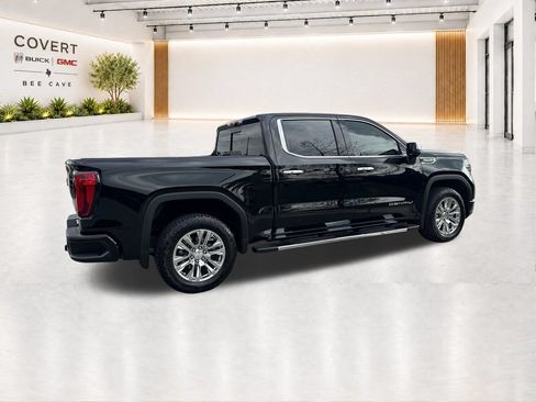 Used 2025 GMC Sierra 1500 Denali w/ Technology Package AWD/4WD image 12