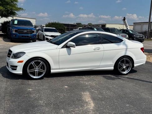 Used 2014 Mercedes-Benz C 250 Coupe image 4
