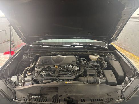 Used 2025 Toyota Camry LE image 31