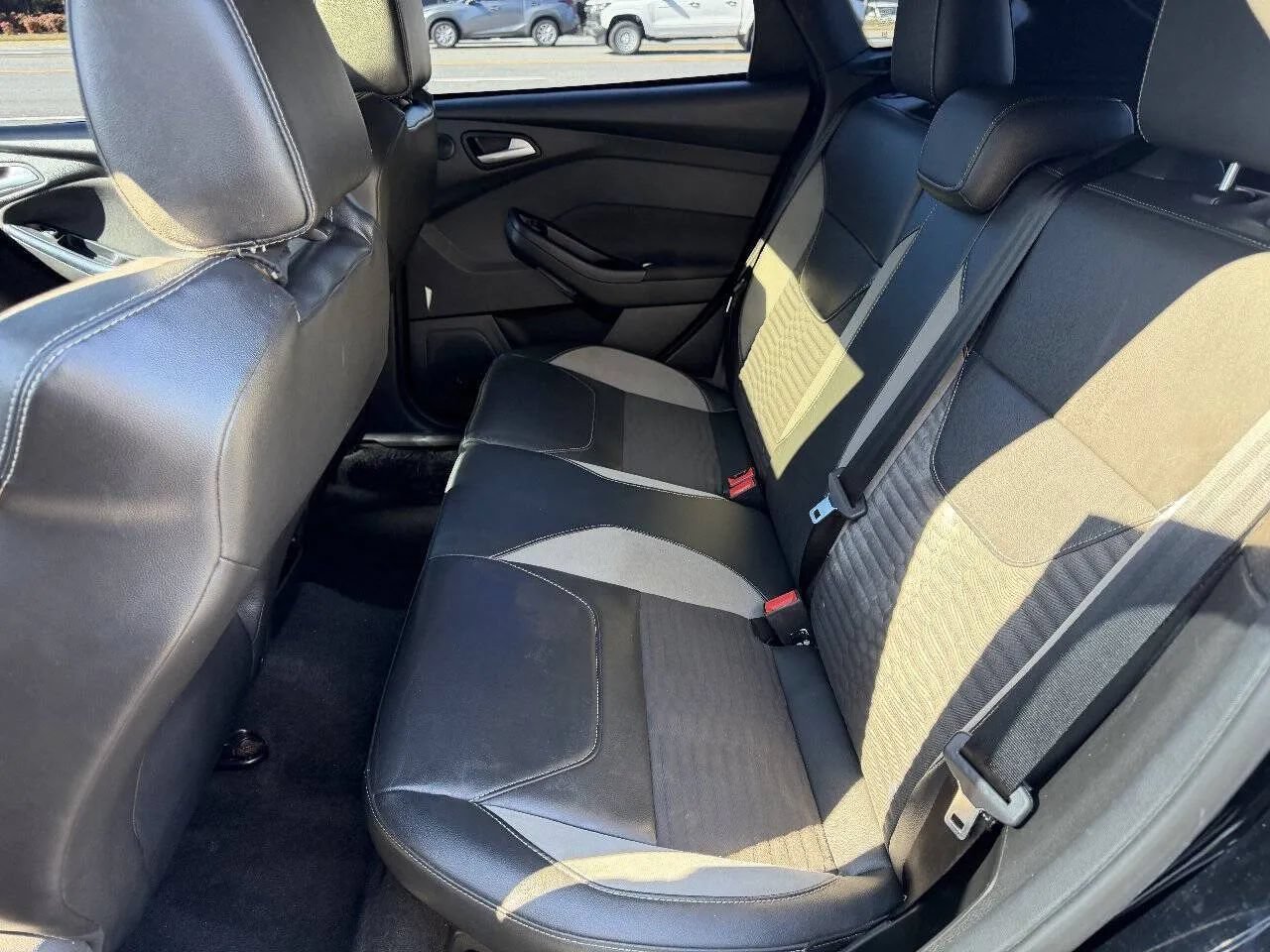 Used 2016 Ford Focus ST w/ Equipment Group 401A FWD image 30