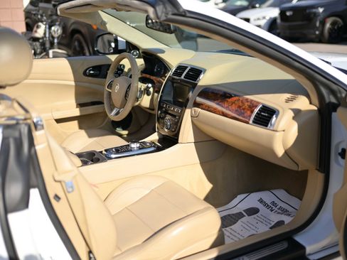 Used 2012 Jaguar XK Convertible image 17