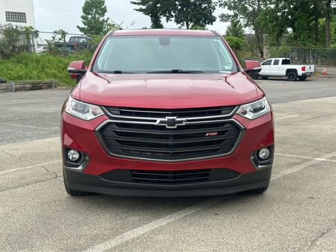 Used 2019 Chevrolet Traverse RS w/ LPO, Floor Liner Package AWD/4WD image 2