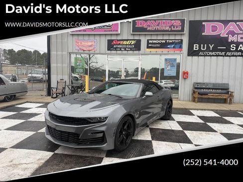 Used 2019 Chevrolet Camaro SS image 1