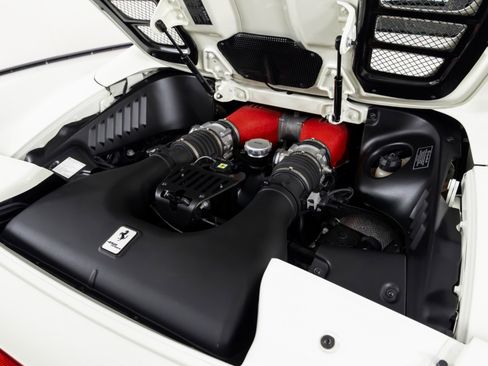 Used 2015 Ferrari 458 Spider image 45