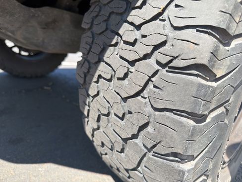 Used 2021 Toyota Tacoma TRD Sport AWD/4WD image 11