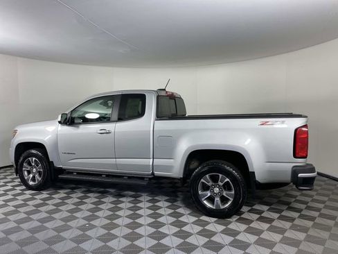 Used 2017 Chevrolet Colorado Z71 AWD/4WD image 5