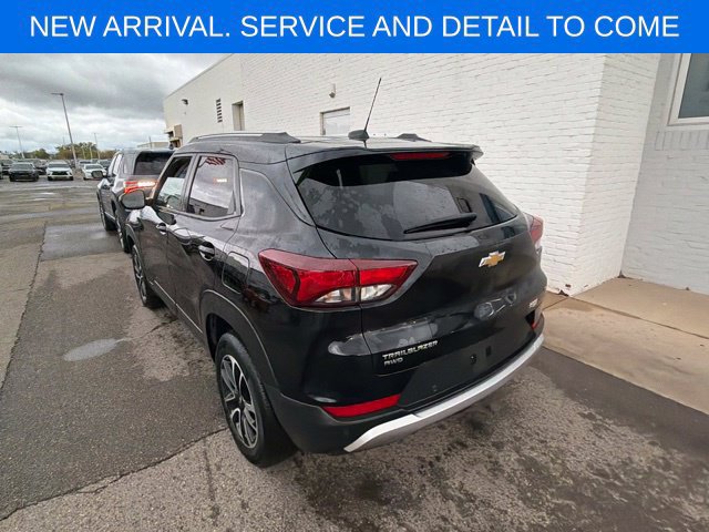 Certified 2024 Chevrolet TrailBlazer LT w/ Driver Confidence Package AWD/4WD image 11