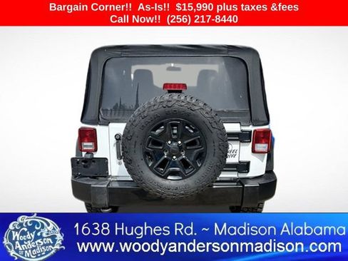 Used 2015 Jeep Wrangler Sport AWD/4WD image 5