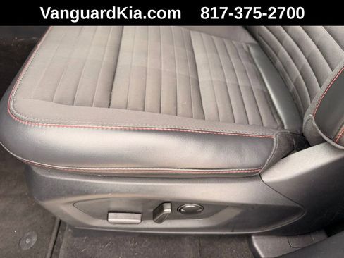 Used 2025 Ford Explorer ST-Line image 17