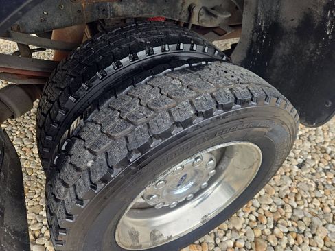 Used 2015 Ford F450 Platinum w/ Platinum Package image 13