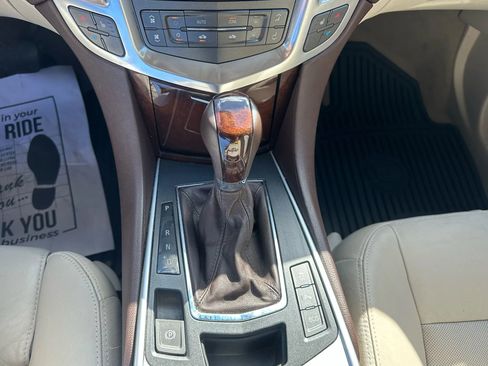 Used 2012 Cadillac SRX Luxury image 37