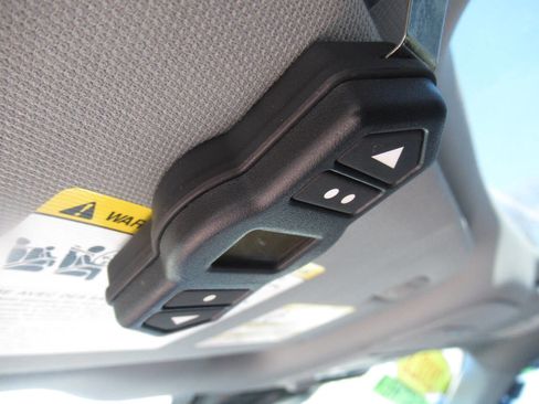 Used 2021 Ford F150 Lariat w/ Equipment Group 502A High image 31