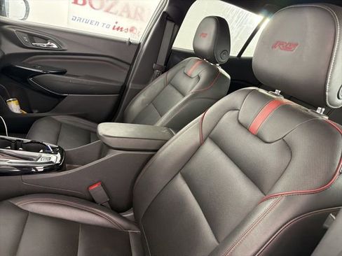 Used 2024 Chevrolet Trax RS w/ Driver Confidence Package FWD image 11