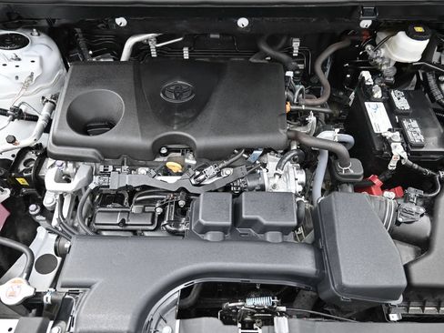 Used 2024 Toyota RAV4 XLE Premium FWD image 18