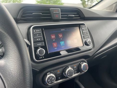 Used 2025 Nissan Versa S FWD image 14