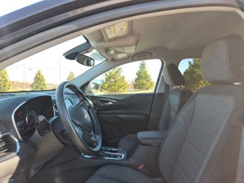 Used 2023 Chevrolet Equinox LT image 16